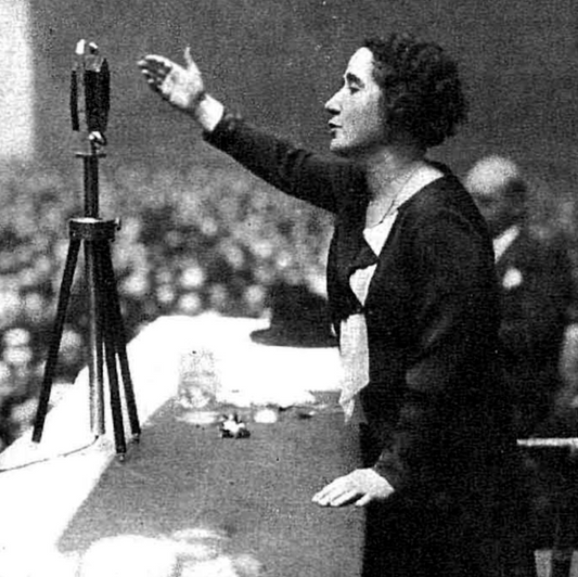 Voz de marzo: Clara Campoamor